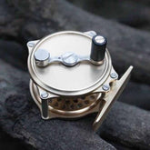 ZHUSROD レトロトラウトリール 耐腐食性 海水・淡水対応 フライリールバッグ付き