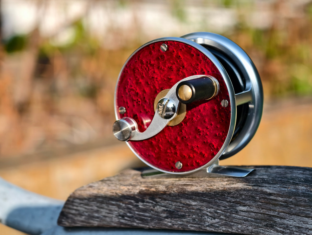 Red-4 | Mother-of-Pearl Inlay Lacquer Fly Reel, Fujian Traditional Craft, Dazzling Luster, Lightweight Corrosion-Resistant Fishing Reel