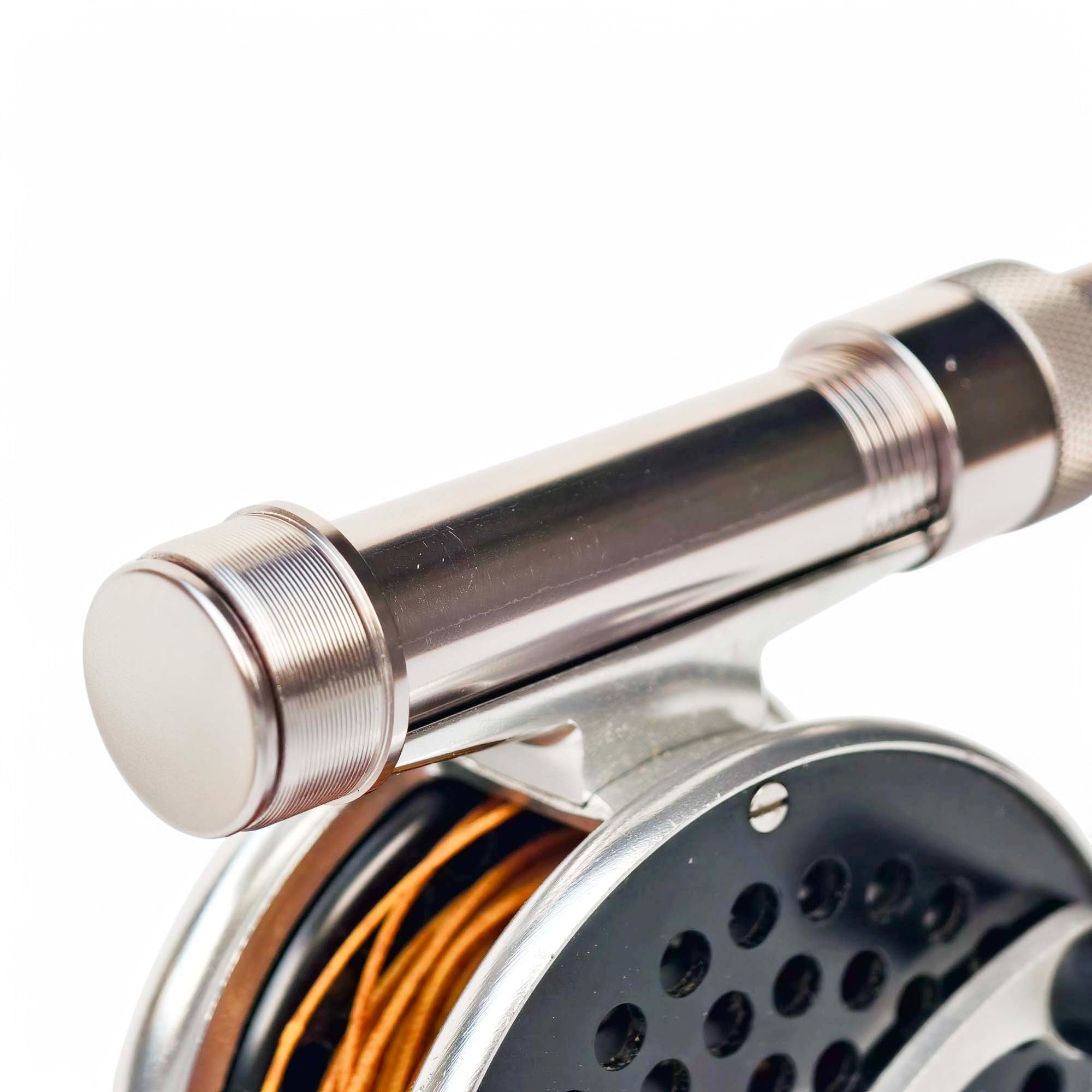 - Anodized Aluminum Fly Reel Seat - Down-Locking Design - Ultralight 23g - 16mm Diameter Compatible - Detail | ZHUSROD